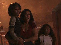 Neve Campbell Bicara Soal Perannya dalam Skyscraper