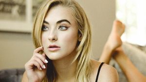 Potret Selebgram Cantik & Seksi yang Selamat Dari Gigitan Hiu