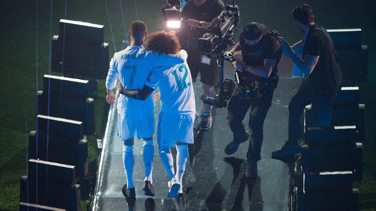 Bek Real Madrid Marcelo mengirim salam perpisahan untuk Cristiano Ronaldo yang pindah ke Juventus (Foto: Denis Doyle/Getty Images)