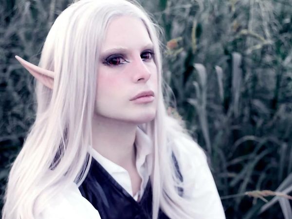 Transformasi Pria yang Habiskan Rp 431 Juta Demi Jadi Elf Luar Angkasa