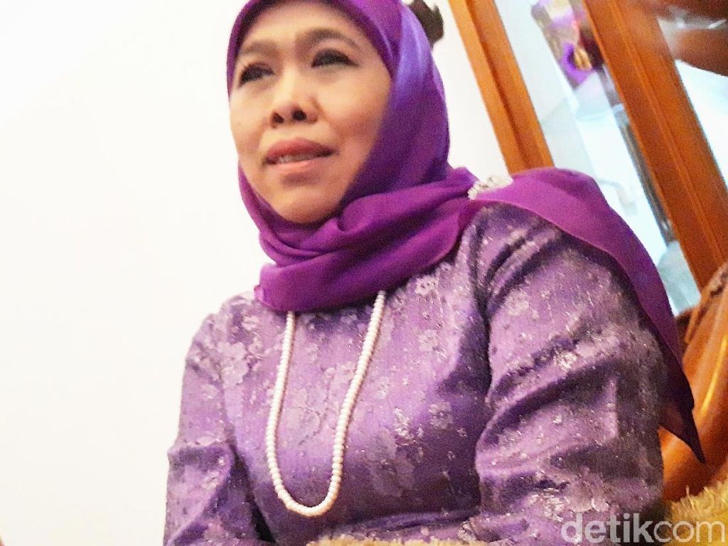 Khofifah Ingin Tingkatkan Kualitas Garam Madura Khofifah Ingin Tingkatkan Kualitas Garam Madura
