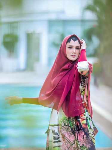 Mulan Jameela Siap Bikin Tren Hijab Baru, Bros Dagu sampai Ciput Paes Jawa