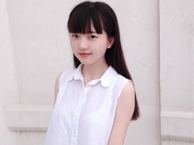 Seperti Anak SMP, Kamu Akan Terkejut Jika Tahu Usia Asli Wanita Ini