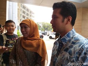 PD Anggap Khofifah-Emil Jadi Timses Jokowi Tidak Elok PD Anggap Khofifah-Emil Jadi Timses Jokowi Tidak Elok
