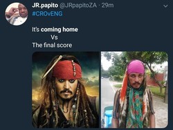 Before after suporter Inggris, ketika berteriak-teriak bakal juara namun hasil akhirnya berbeda dari harapan. Kekalahan 1-2 dari Kroasia jelas bukan hal yang diinginkan. (Foto: Twitter @JRpapitoZA)