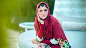 Foto: Gaya Hijab Mulan Jameela Pakai Ciput Mirip Paes, Yay or Nay?