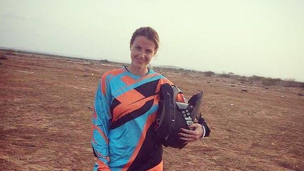 Foto: Gaya Liburan Pilot Cantik dari Swedia