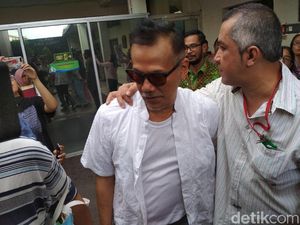 Tio Pakusadewo Bersyukur Selalu Ditemani Sang Anak saat Sidang