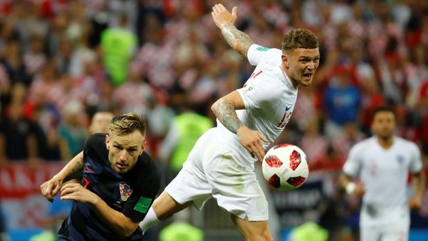 Umpan-umpan silang Kieran Trippier sangat membahayakan lini pertahanan Kroasia.