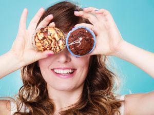 Sederet Makanan dan Minuman yang Bisa Merusak Kesehatan Gigi