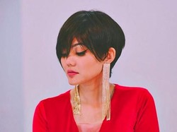 Posenya Dinyinyirin Netizen Lagi, Rina Nose Beri Balasan Menohok