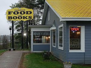 Ini Restoran yang Sediakan Ribuan Buku Untuk Dibawa Pulang Pengunjung