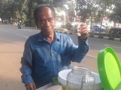Mr Nanang, Penjual Cincau di Bogor yang Jago 4 Bahasa Asing