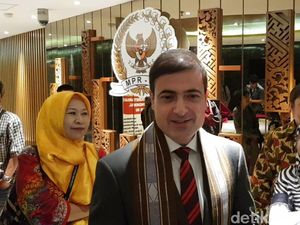 Ingin Support PAN, Sam Aliano Temui Zulkifli Hasan di DPR Ingin Support PAN, Sam Aliano Temui Zulkifli Hasan di DPR