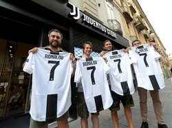 Ronaldo Effect: Juventus Raih Rp 923 Miliar Sehari dari Jersey CR7