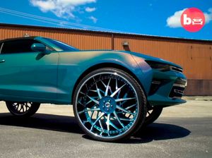 Chevrolet Camaro dengan Pelek Besar Keren atau Norak? Chevrolet Camaro dengan Pelek Besar Keren atau Norak?