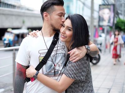 Yuk, Intip Liburan Tyas Mirasih dan Suami di Thailand!