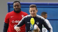 Marseille juga punya tiga pemain di final Piala Dunia 2018. Ketiganya ada di kubu Prancis, dengan dua di antaranya adalah Steve Mandanda dan Florian Thauvin. (Sergei Karpukhin/Reuters)