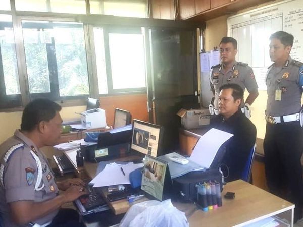 Foto: Pemeriksaan AKBP Yusuf yang Tendang Wanita di Babel
