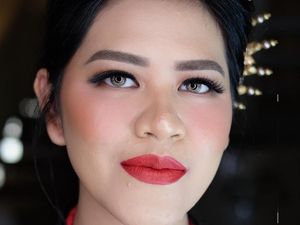 Cantiknya Kahiyang Ayu dengan Makeup Flawless Saat Foto Hamil