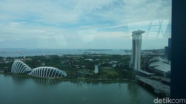Foto: Menikmati Singapura dari Bianglala Raksasa