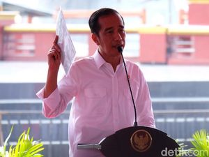 Jokowi Masuk Pasar: Dipikir Saya Nggak Ngikuti Harga Telur Berapa?