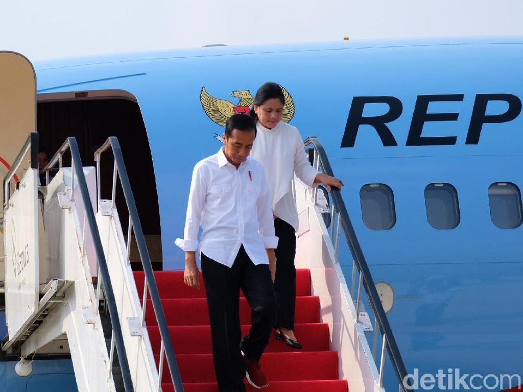 Ditemani Iriana, Jokowi Kunjungi Babel Serahkan Sertifikat Tanah dan PKH Ditemani Iriana, Jokowi Kunjungi Babel Serahkan Sertifikat Tanah dan PKH