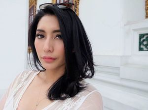 Pesan Tyas Mirasih Buat Pejuang COVID-19 Pesan Tyas Mirasih Buat Pejuang COVID-19