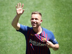 Dipuji Messi, Arthur Tak Mau Besar Kepala