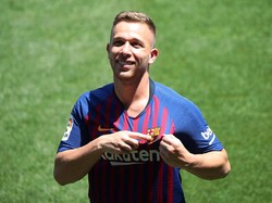 Arthur Tak Berpikir Pergi dari Barcelona