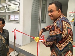 Anies Resmikan Gardu Listrik MRT di Jakarta Selatan