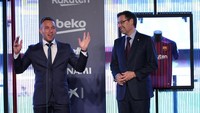 Barcelona resmi memperkenalkan Arthur di sebagai rekrutan anyarnya. (Foto: Albert Gea/Reuters)