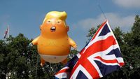Ada Balon Bayi Trump Melayang di Langit Kota London