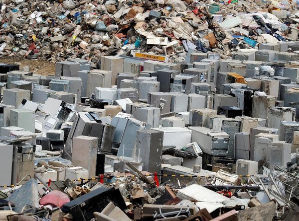 Sampah di Jepang Menggunung Pasca Diterjang Banjir