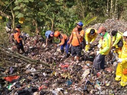 Hari ke-3, 150 Personel Lakukan Pencarian Pemulung Tertimbun Sampah
