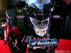 Wajah Baru Honda CB150R StreetFire
