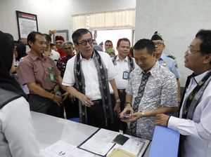 Menkum HAM Ingin Tarik Investasi dari Pelayanan Kantor Imigrasi