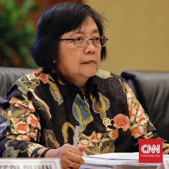 Menteri LHK Sebut Kebakaran di Ciremai 'Lompat-lompat'