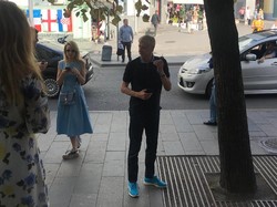 Keramahan Arsene Wenger di Pusat Kota Moskow