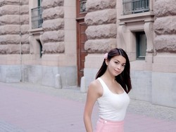 Sepedaan Bareng Pria Kekar, Sandra Olga Sudah Punya Pasangan?