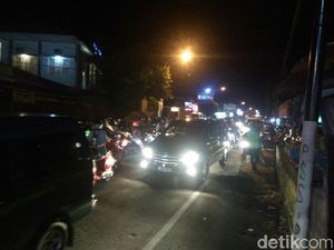 Mobil Jibom dan Gegana Datangi TKP di Jl Kaliurang Sleman