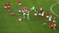 Sementara Inggris hanya jadi penonton. REUTERS/Anton Vaganov.