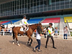 Berkuda di JEP, Sandi: Mirip-mirip Sama Kuda Pak Prabowo