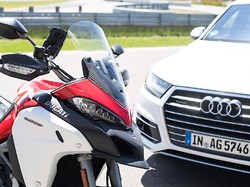 Sistem Komunikasi Ducati Bikin Pemotor Terhindar dari Kecelakaan