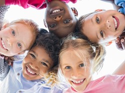 4 Tips Anak Tetap Nyaman di Tengah Cuaca Panas Jakarta