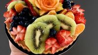 Ini 10 Kreasi Pemahat Buah yang Jago Hias Cake Jadi Makin Cantik!