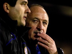 Kemudian adalah Luiz Felipe Scolari, yang dipecat meski belum genap semusim membesut Chelsea. Masuk pada Juli 2008, ia didepak pada Februari 2009. (Foto: Jamie McDonald/Getty Images)