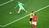 Di babak kedua, Eden Hazard menambah gol Belgia di menit ke-82. REUTERS/Michael Dalder.