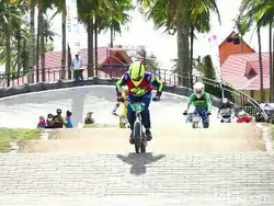 Wiji Lestari Juara Kelas Junior Women Banyuwangi International BMX 2018