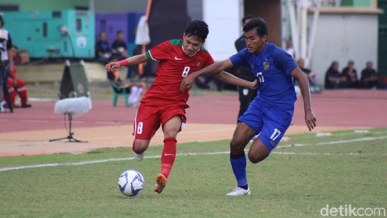 Babak I: Indonesia Ungguli Thailand 1-0 Babak I: Indonesia Ungguli Thailand 1-0